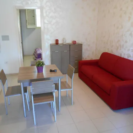 Nyaraló Bilocale Con Veranda Giardino Al Mare In Baia *