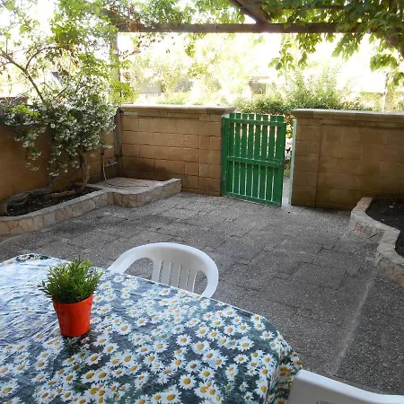 Bilocale Con Veranda Giardino Al Mare In Baia * Gallipoli