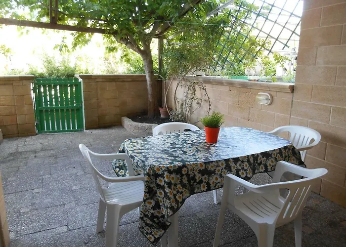 Bilocale Con Veranda Giardino Al Mare In Baia * Gallipoli